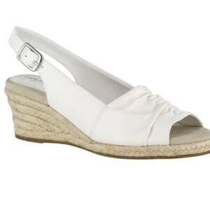 Easy Street Kindly Espadrille White Sandals Women 9.5 WW New Wedge